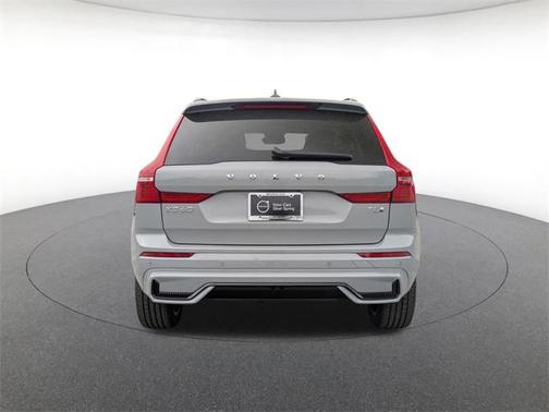 2025 Volvo XC60 Plug-In Hybrid T8 Plus