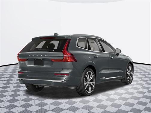 2025 Volvo XC60 Plug-In Hybrid T8 Plus