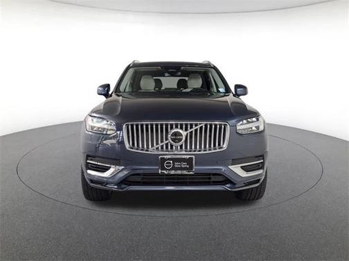 2023 Volvo XC90 Recharge Plug-In Hybrid T8 Plus Bright Theme 7-Seater