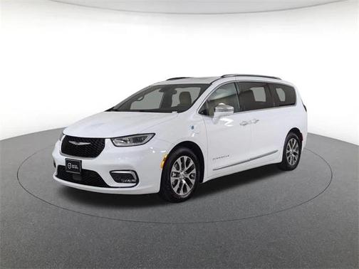 2022 Chrysler Pacifica L