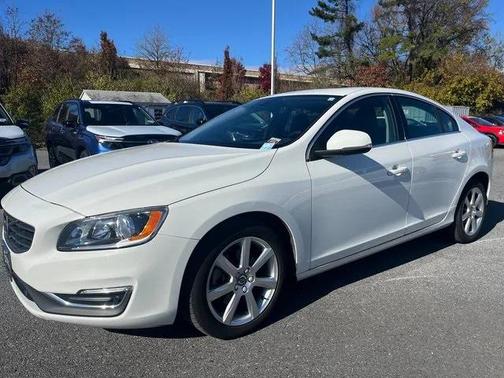 2016 Volvo S60 T5 Drive-E Premier