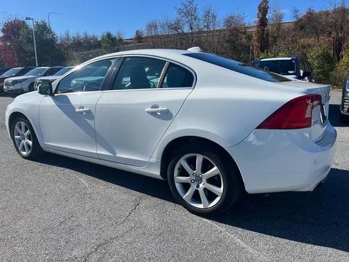 2016 Volvo S60 T5 Drive-E Premier