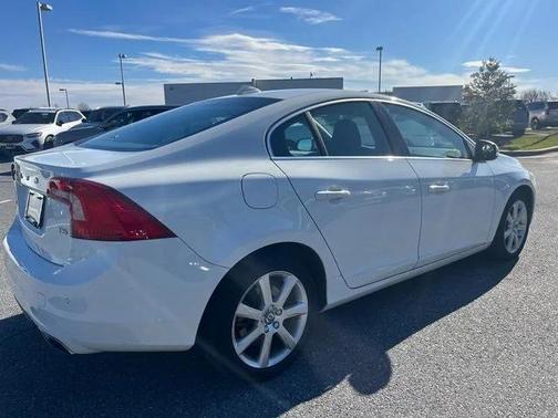2016 Volvo S60 T5 Drive-E Premier