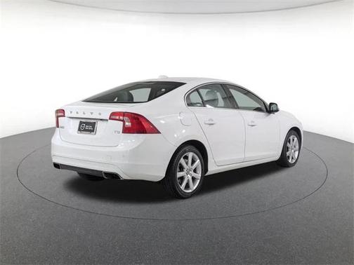 2016 Volvo S60 T5 Drive-E Premier