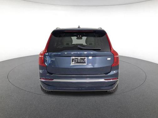 2024 Volvo XC90 Recharge Plug-In Hybrid T8 Ultimate Bright Theme 7-Seater