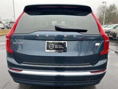 2024 Volvo XC90 Recharge Plug-In Hybrid T8 Ultimate Bright Theme 7-Seater