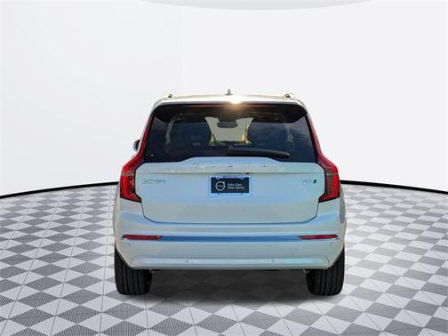 2025 Volvo XC90 B6 Plus 7-Seater