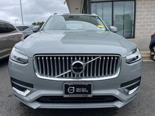 2024 Volvo XC90 B6 Plus Bright Theme 6-Seater