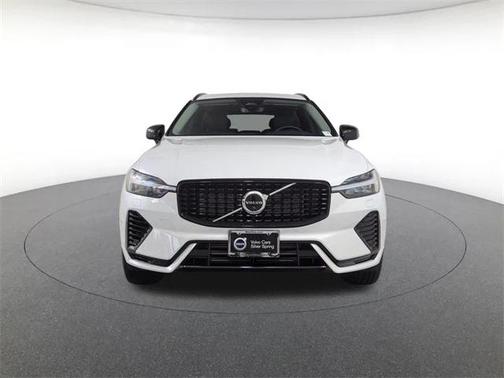 2025 Volvo XC60 Plug-In Hybrid T8 Plus
