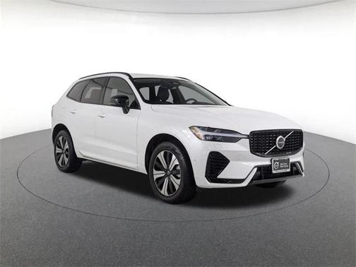 2025 Volvo XC60 Plug-In Hybrid T8 Plus