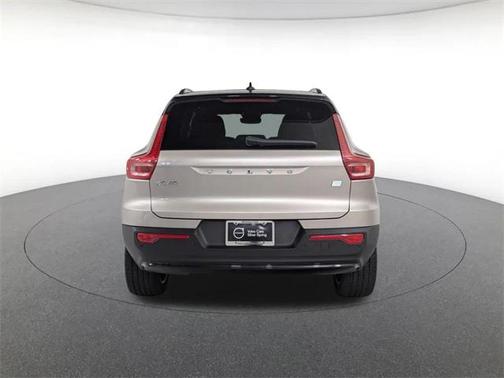 2024 Volvo XC40 Recharge Pure Electric Twin Plus