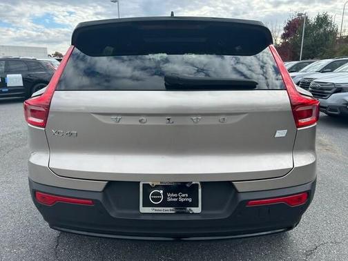 2024 Volvo XC40 Recharge Pure Electric Twin Plus