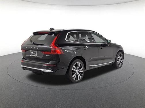 2022 Volvo XC60 B6 Inscription