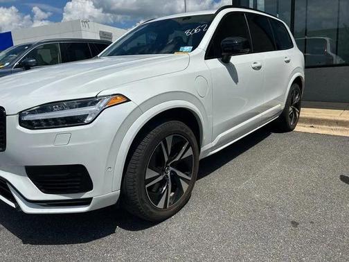 2022 Volvo XC90 Recharge Plug-In Hybrid T8 R-Design 7 Passenger