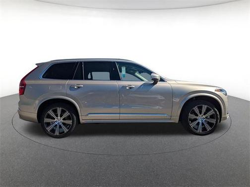 2025 Volvo XC90 B6 Plus 6-Seater