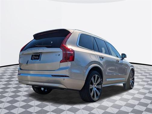 2025 Volvo XC90 B6 Plus 6-Seater