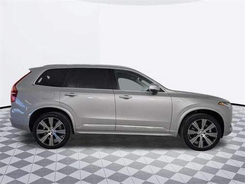 2025 Volvo XC90 Plug-In Hybrid T8 Ultra 7-Seater