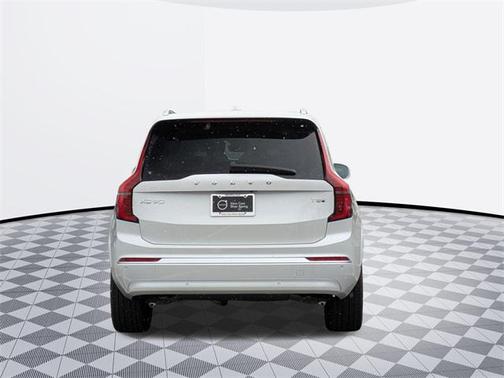2025 Volvo XC90 Plug-In Hybrid T8 Ultra 7-Seater