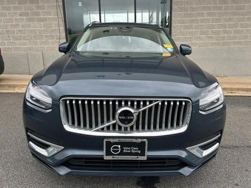 2023 Volvo XC90 Recharge Plug-In Hybrid T8 Ultimate Bright Theme 7-Seater