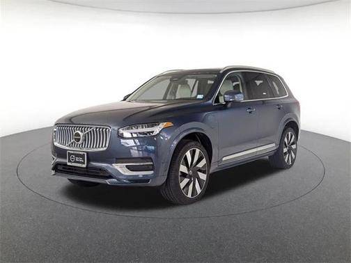 2023 Volvo XC90 Recharge Plug-In Hybrid T8 Ultimate Bright Theme 7-Seater