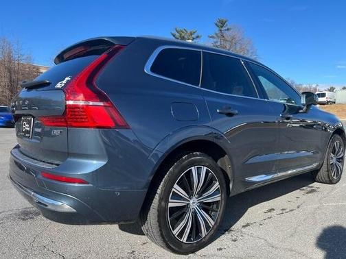 2023 Volvo XC60 B5 Ultimate Bright Theme