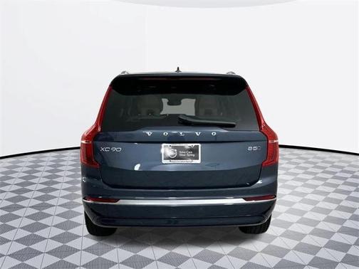2025 Volvo XC90 B5 Plus