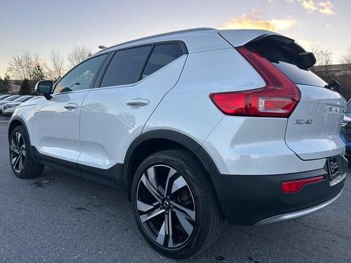 2023 Volvo XC40 B5 Plus Bright Theme