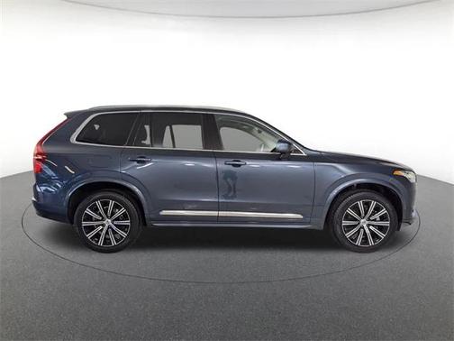 2024 Volvo XC90 B6 Plus Bright Theme 6-Seater