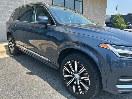 2024 Volvo XC90 B6 Plus Bright Theme 6-Seater
