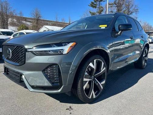 2026 Volvo XC60 Plug-In Hybrid Ultra, T8 AWD Electric/Gasoline, Dark