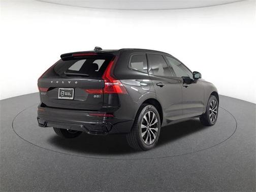 2025 Volvo XC60 B5 Core
