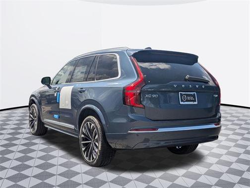 2025 Volvo XC90 Plug-In Hybrid T8 Plus 7-Seater