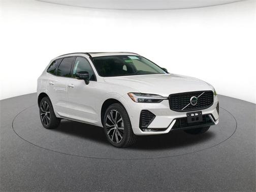 2025 Volvo XC60 Plus
