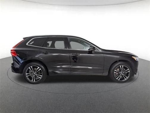 2019 Volvo XC60 T5 Momentum