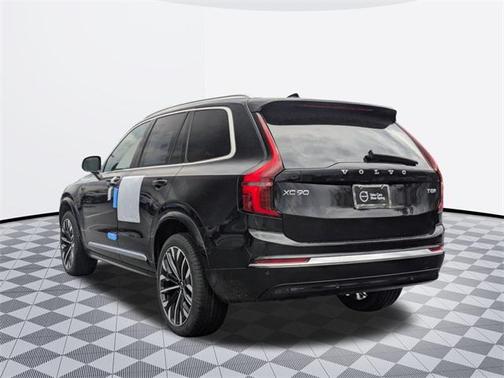 2025 Volvo XC90 Plug-In Hybrid T8 Plus 7-Seater