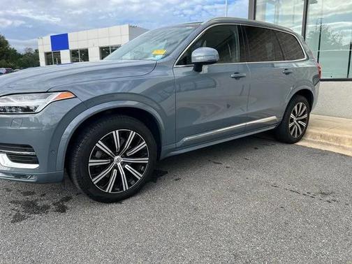 2023 Volvo XC90 B6 Plus 6-Seater