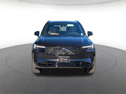 2026 Volvo XC90 B6 Ultra Dark Theme 6-Seater