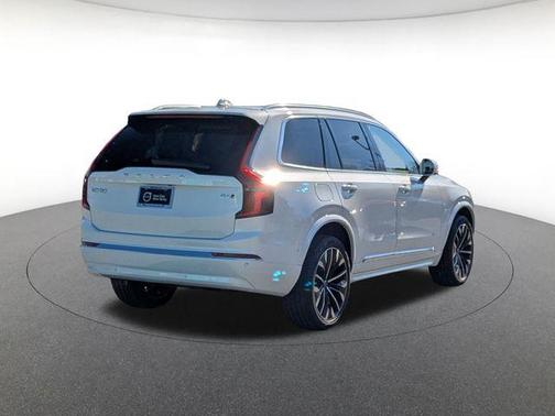 2026 Volvo XC90 B6 Ultra 7-Seater