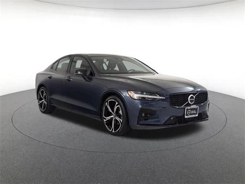 2025 Volvo S60 B5 Plus