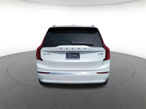 2025 Volvo XC90 B5 Ultra 6-Seater