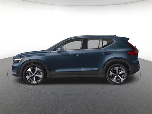 2026 Volvo XC40 B5 Ultra Black Edition