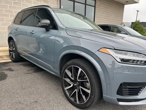 2023 Volvo XC90 Recharge Plug-In Hybrid T8 Ultimate Dark Theme 7-Seater