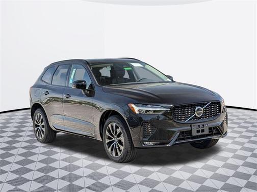 2025 Volvo XC60 B5 Plus