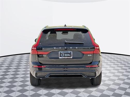 2025 Volvo XC60 B5 Plus
