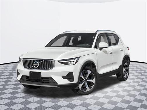 2025 Volvo XC40 B5 Ultra Dark Theme