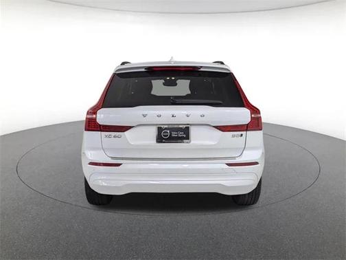 2023 Volvo XC60 B5 Core