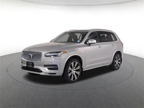 2023 Volvo XC90 Recharge Plug-In Hybrid T8 Ultimate Bright Theme 7-Seater