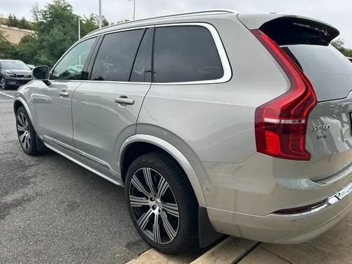 2023 Volvo XC90 Recharge Plug-In Hybrid T8 Ultimate Bright Theme 7-Seater