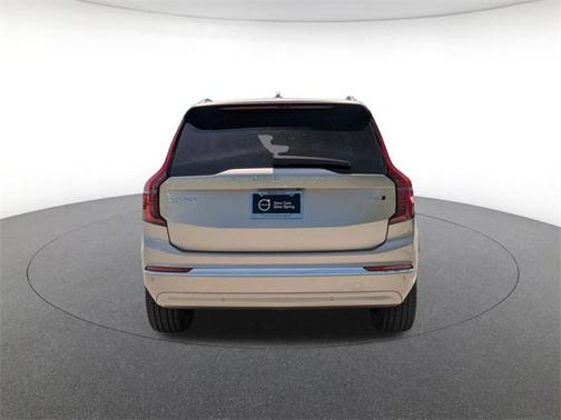 2025 Volvo XC90 B6 Ultra