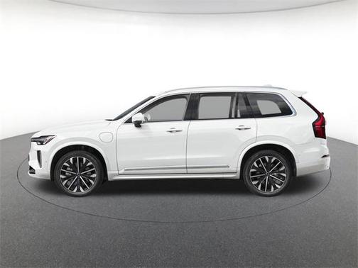 2025 Volvo XC90 Plug-In Hybrid T8 Plus 7-Seater